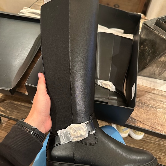 COACH FARRAH LEATHER BOOT - BLACK - 7 - Picture 4 of 8